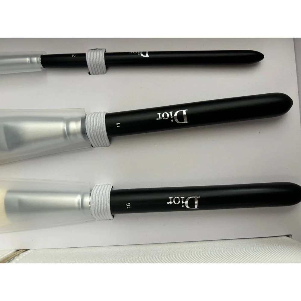 Dior brushes + case + box